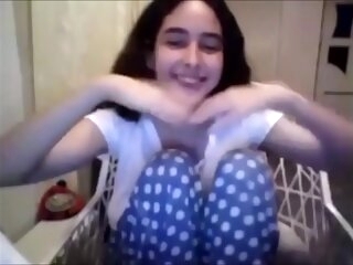 19 Arab Unreserved Shows Candy titst - Await PArt2 On CutesCam.com